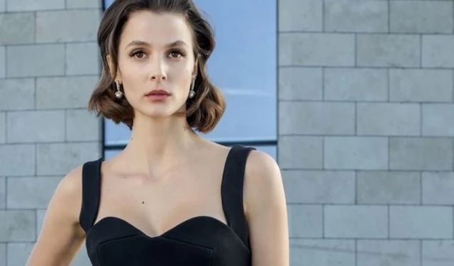 Eşref Rüya’nın Çiğdem’i Büşra Develi Joy Awards 2026’da Göz Kamaştırdı