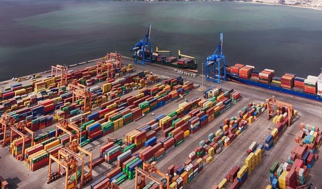 "Türkiye 400 Milyar Dolarlık İhracat Ligine Yükseldi"