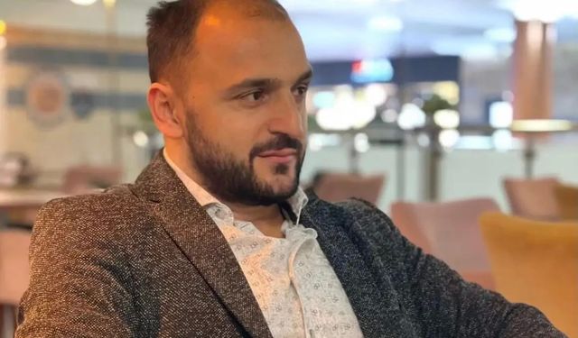 Eski Belediye Başkan Yardımcısı Bıçaklanarak Öldürüldü