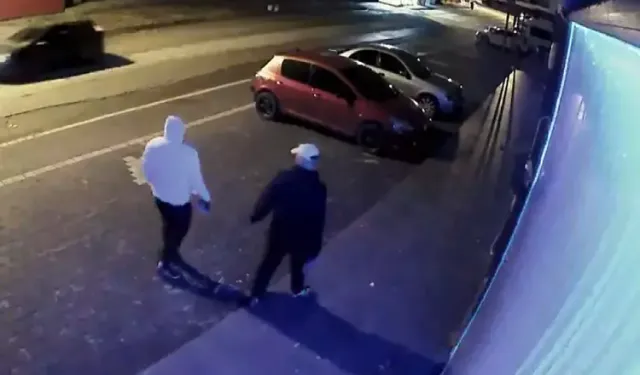 Adana’da Düğün Organizasyonu Ofisine Taşlı Saldırı: 3 Gözaltı