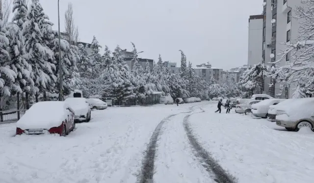 Kahramanmaraş’ta kar nedeniyle okullara 1 gün ara