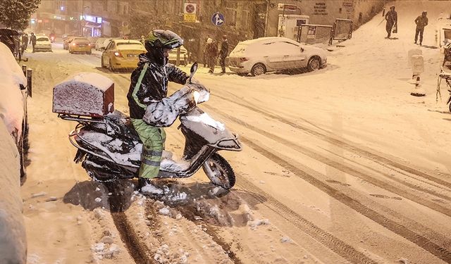 İstanbul’da Kar Nedeniyle Trafik Kısıtlaması!
