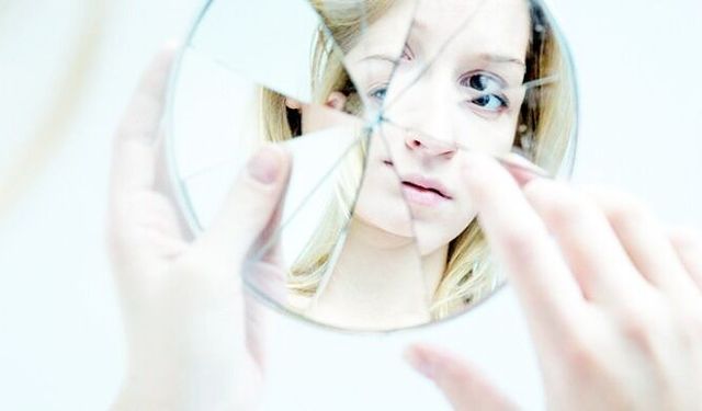 “Hayatımızı Sabote Eden En Büyük Engel: Kendimiz”