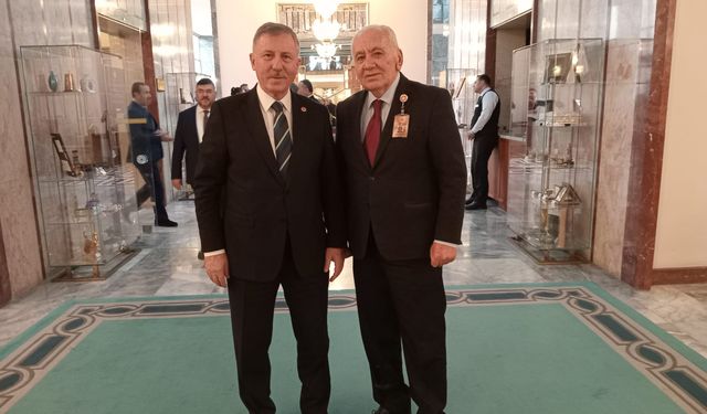 "Tüm emeklilere 10 bin lira zam yapılmalı"