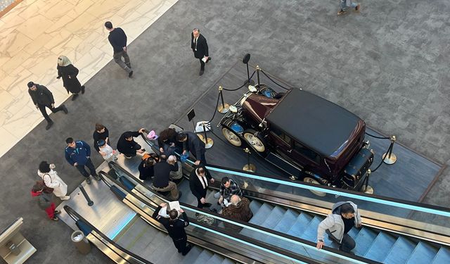 Ankara’da AVM’de Korkutan Kaza!