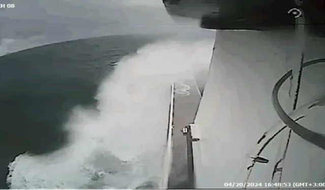 Yalova’da Fırtına Feribot Seferlerini Aksattı