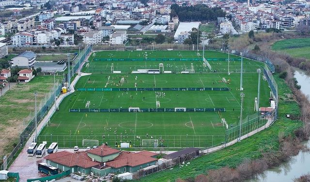 Antalya'da 1500'den fazla futbol takımı kamp gerçekleştirdi
