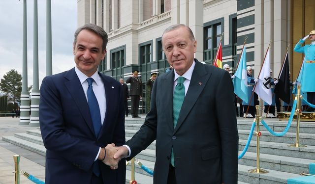 Cumhurbaşkanı Erdoğan, Yunanistan Başbakanı Miçotakis'i kabul etti