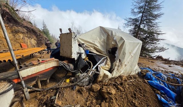 Hatay Hassa’da Kaya Faciası: Çadırda Kalan İşçi Hayatını Kaybetti
