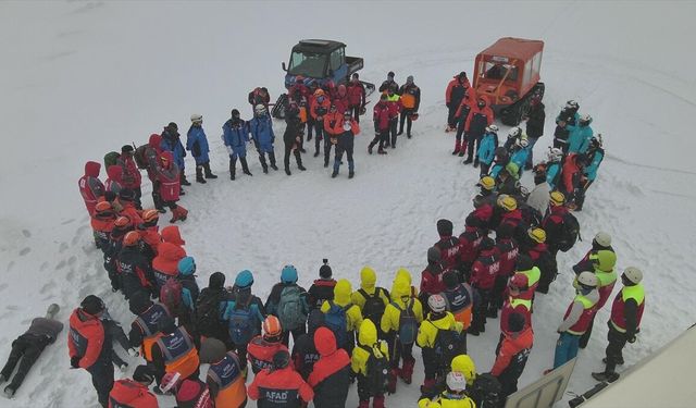 Kayseri’de Çığ Tatbikatı Gerçeğini Aratmadı