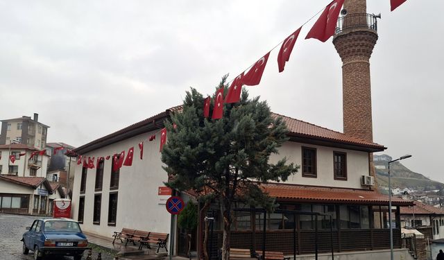 Ramazan’da Beypazarı’ndaki Tarihi Camilerde Yoğunluk Artıyor