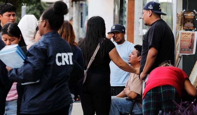 ABD'de araç markete girdi!