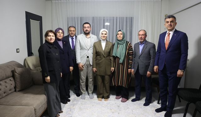 Bakan Göktaş’tan iftarda sürpriz “kız isteme” hamlesi