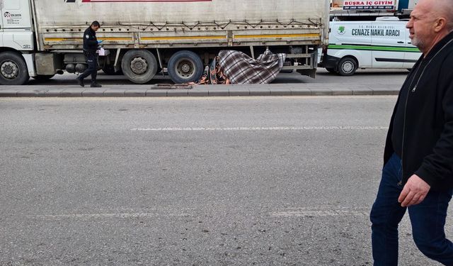Çankaya’da Feci Kaza: TIR’ın Altında Kalan Kadın Hayatını Kaybetti
