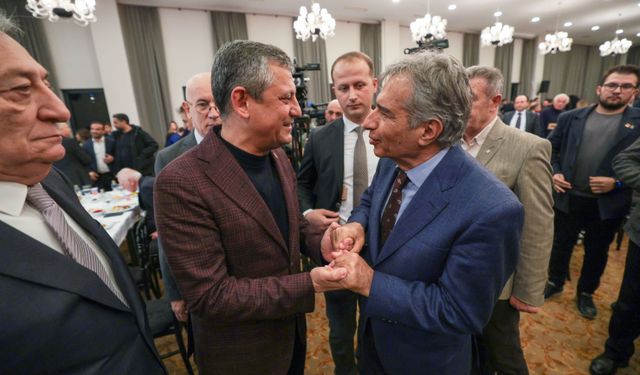 CHP Lideri Özgür Özel: “Türkiye İçin Omuz Omuza, Kol Kola Yürüyeceğiz”