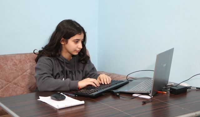 Deprem enkazından 45 saat sonra çıkarılan Tuğba: Estetik cerrah olacağım