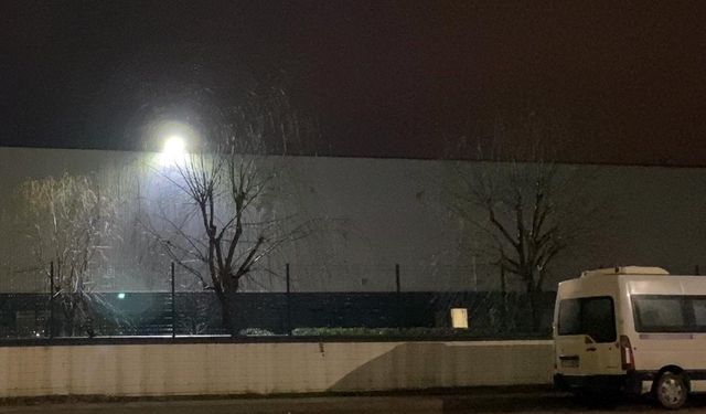 İnegöl’de Fabrika Yemeği Alarmı: 20 İşçi Rahatsızlandı