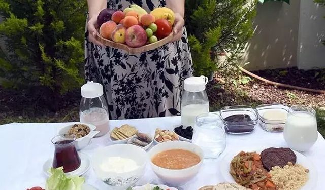 Ramazan’da Kilo Almamak İçin İftarda Bu Hatalardan Kaçının