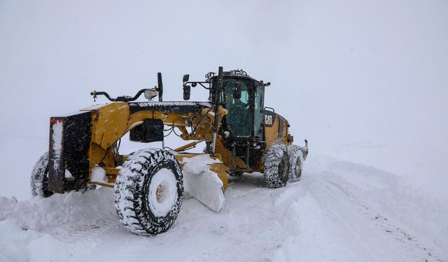 Van’ın Saray ve Muradiye İlçelerinde Eğitime Kar Engeli