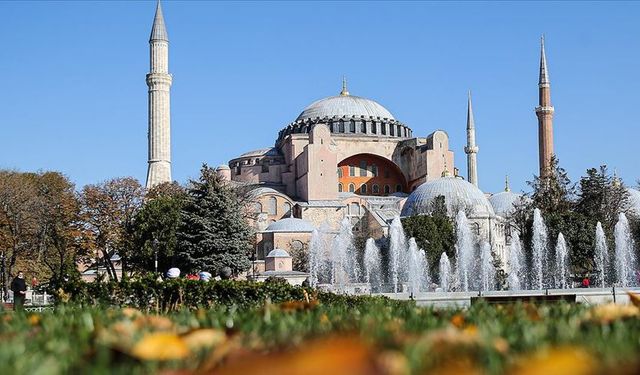 Zamanın ve İnancın Kesişme Noktası: Ayasofya