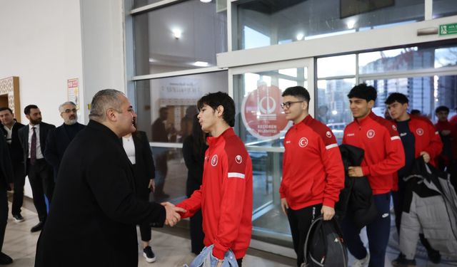 Keçiören’de Gönül Sofrası: Özel Gereksinimli Bireyler ve Sporcular Aynı Masada