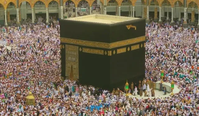 Kâbe Örtüsü Skandalı: Epstein’ın Evine Halı Olarak Gönderildiği İddia Edildi!