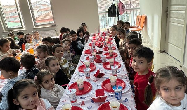Minikler Tekne Orucu Tutup Ramazan’ın Manevi İklimini Yaşadı