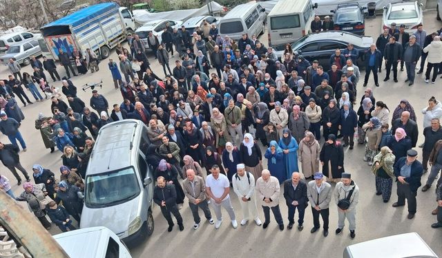 Umreye gidenler dualarla uğurlandı