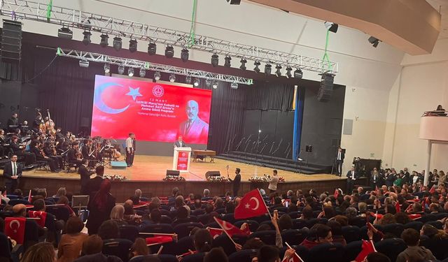 "12 Mart, tarihin sinesine nakşedildiği mümtaz bir dönemeçtir"