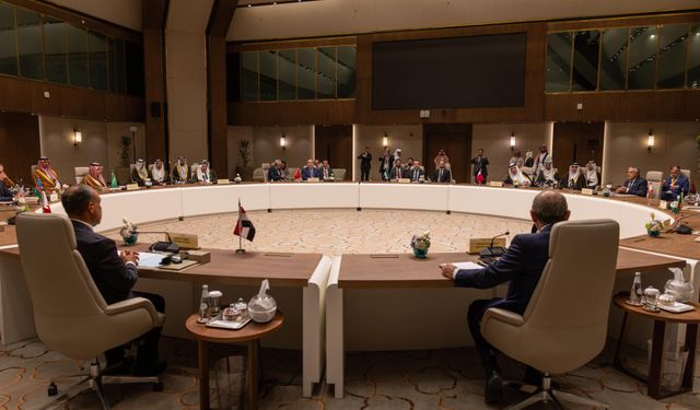 12 ülkeden İran'a saldırıları durdurma çağrısı!