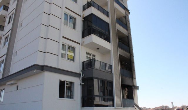 Aksaray'da apartman yangını çıktı