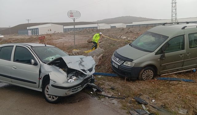 Ankara’da Feci Kaza: 1 Ölü, 5 Yaralı