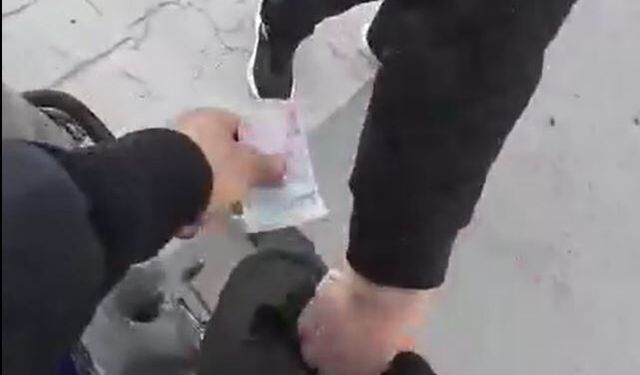 Ankara'da motokuryeyi 3 kişi gasbetti