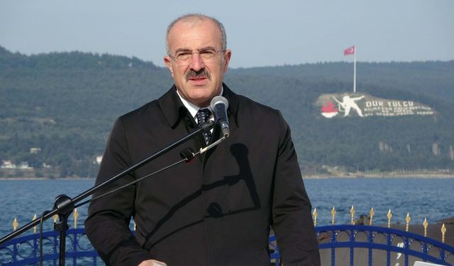 Çanakkale Deniz Zaferi’nin 111. yılı törenlerle başladı