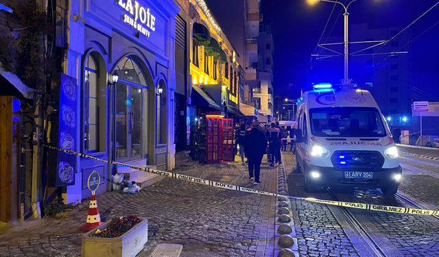 İzmit'te eğlence mekanına silahlı saldırı
