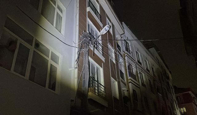 Şişli'de patlama; 3 motosiklet yandı