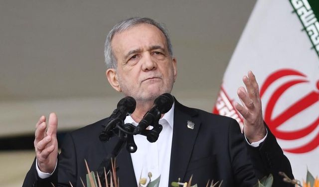 "Tehditler ve terör İran halkını daha da birleştiriyor"