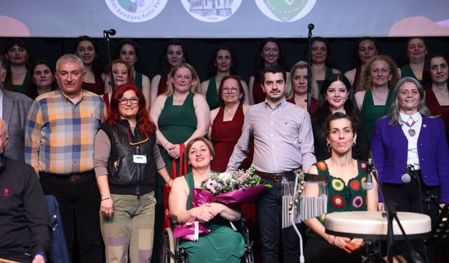 Hüseyin Can Güner’den 8 Mart Mesajı: “Kadınların Emeği Cumhuriyetin Yolunu Aydınlatıyor”