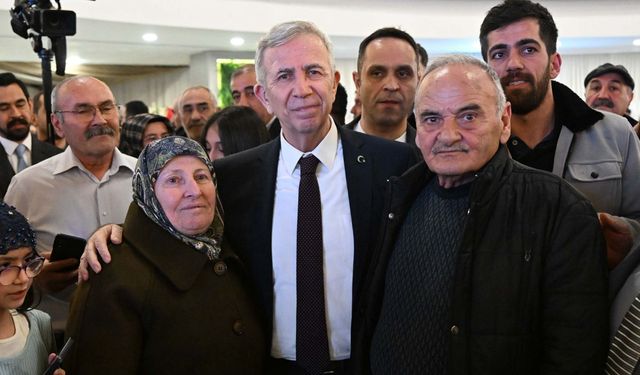 Mansur Yavaş Pursaklar'da vatandaşla buluştu