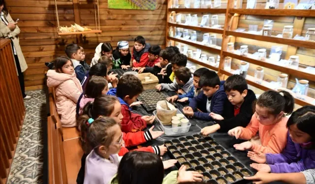 Mamak’ta Öğrenciler Ekolojik Köyde Doğayı Öğreniyor