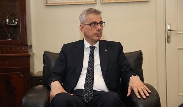 Bayramda Sağlık Hizmetleri Aksamayacak: 381 Bin Personel Görev Başında