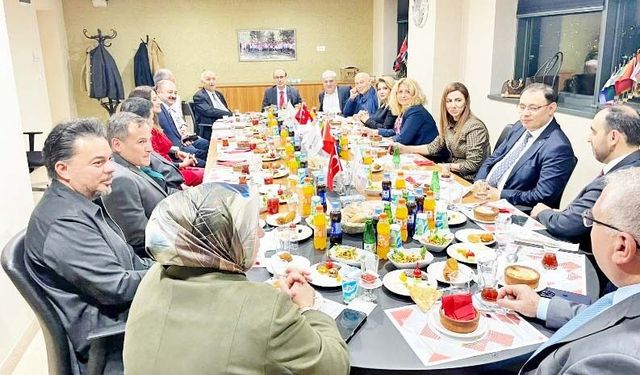 Ortadoğu Hastanesi, Yenimahalle protokolünü iftar sofrasında ağırladı