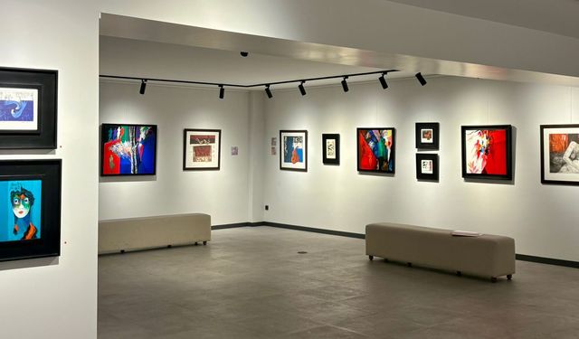 Hayati Misman’dan “Zamansız Formlar” ile Sanat Yolculuğu