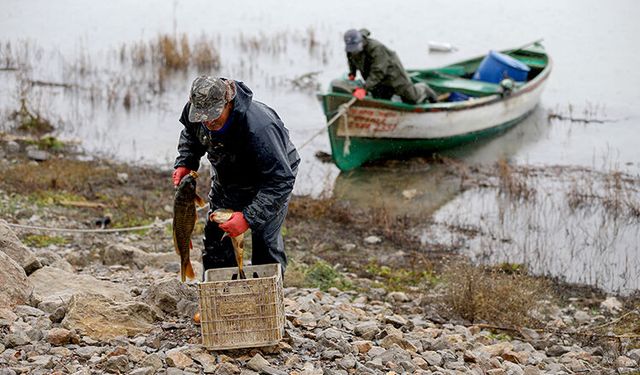 Suğla Gölü’nde balık sezonu bereketli geçiyor