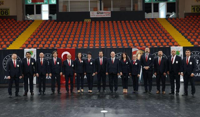 Mamak’ta Halk Oyunları Coşkusu: 21 Ekip Birincilik İçin Yarıştı