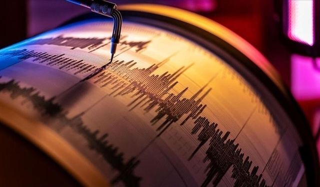 Afganistan'da 5,8 büyüklüğünde deprem