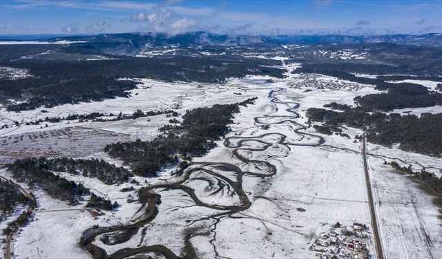 Bazı ilerde kar etkisini sürdürüyor