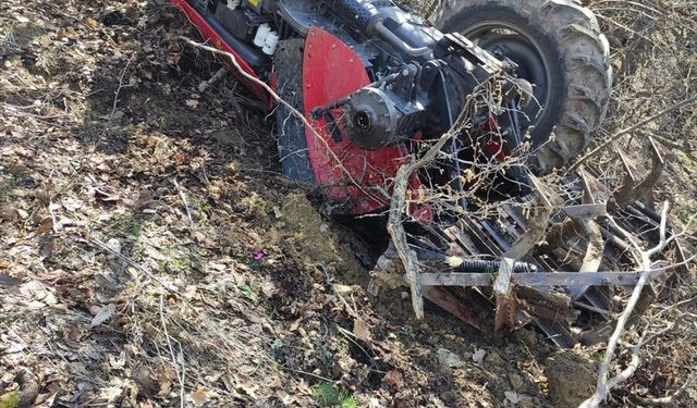 Sivas'ta traktör devrildi, 1 ölü!