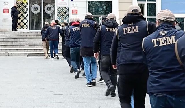 Yılın ilk çeyreğinde terör örgütlerine 1895 operasyon yapıldı