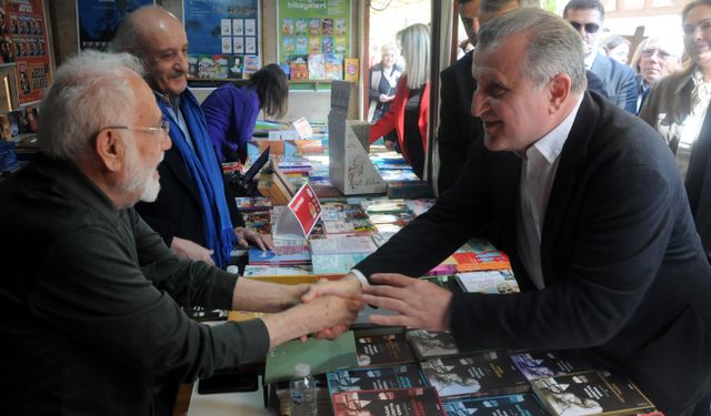 Bakan Bak'tan Gençlere Vurgu